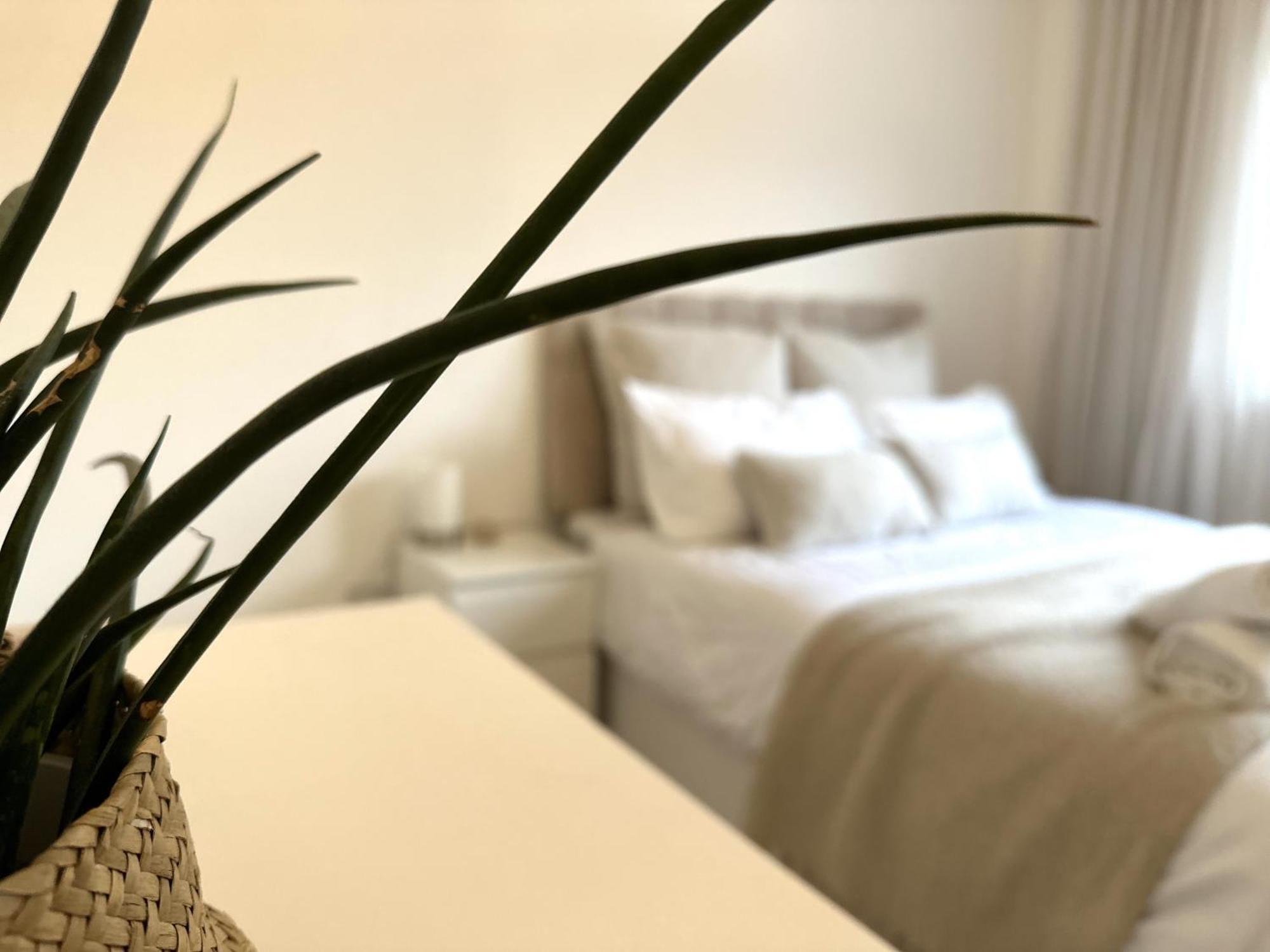 Private Room With En-Suite And Parking In Shared Flat غلاسغو المظهر الخارجي الصورة